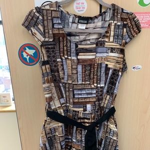 Retrolicious fit and flare book dress L